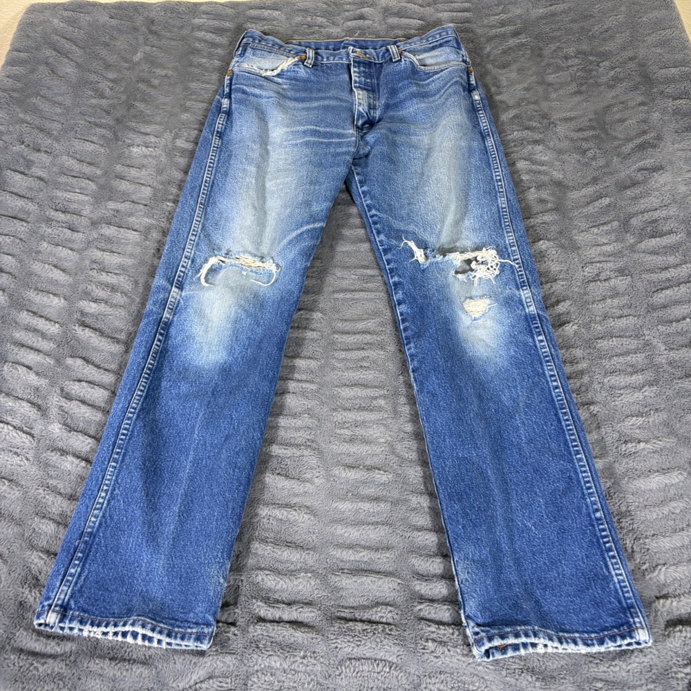 Vintage Wrangler 13MWZ Cowboy Cut Blue Jeans Mens 34x30 Distressed Made in USA